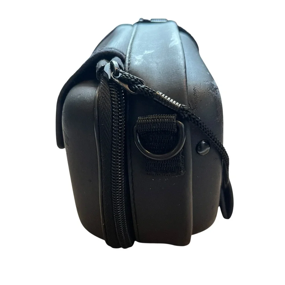 Concepts Digital Camera Case Bag With Carrying Strap Belt Loop Black Padded Zip